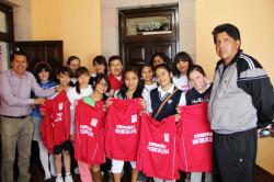 Municipality Delivers Uniforms to New Generation Team
